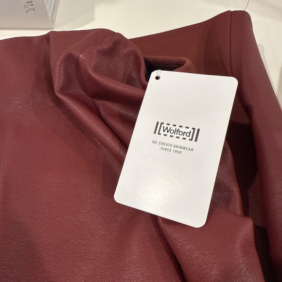 Leather dress - Picture 3 of 3